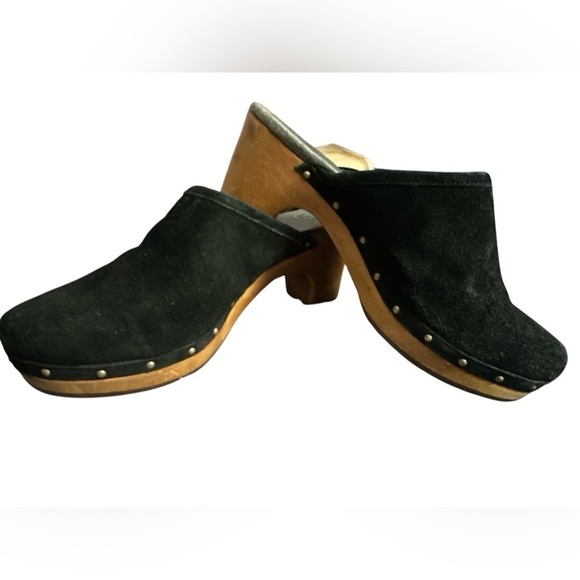 UGG Australia Womens Black Suede Leather Abbie Studded Wooden Clog Mules Size 9 - Picture 1 of 11